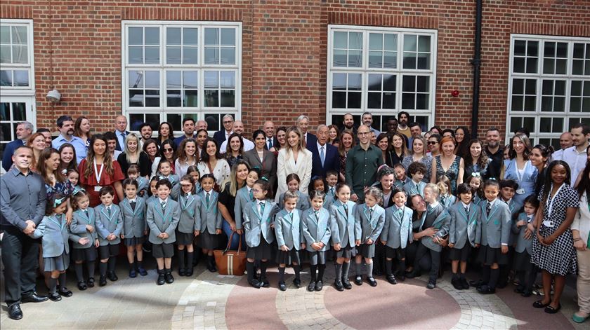 Marcelo elogia investimento na educação bilingue das crianças