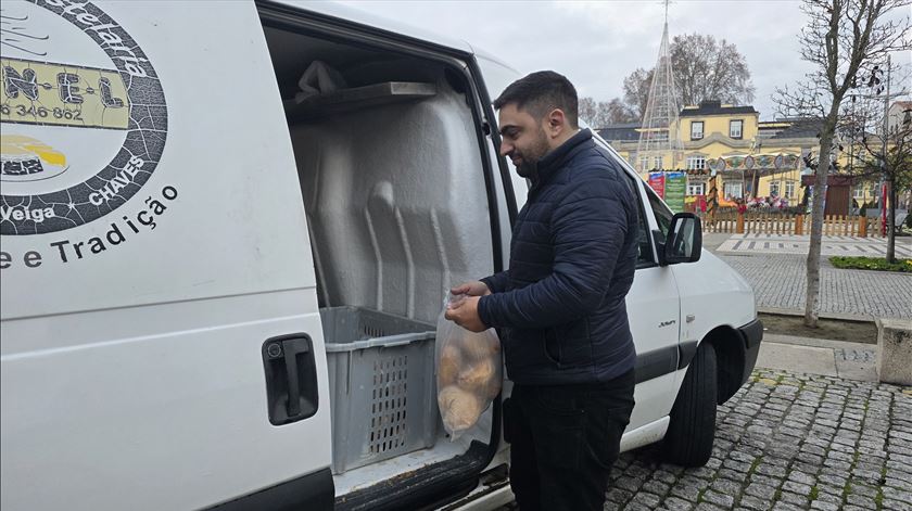 “Tenho de trabalhar, senão estou feito ao bife”