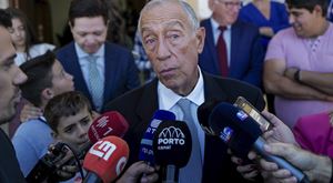 Marcelo no terreno após tempestade Kristin: "Vai ser um esforço muito mais longo do que se pensava"