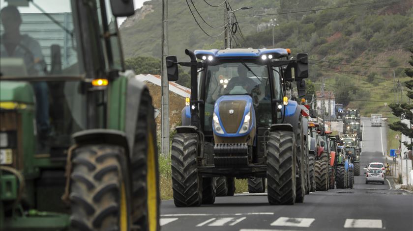 PAC não, canhões antigranizo sim. Agricultores de Bragança em protesto