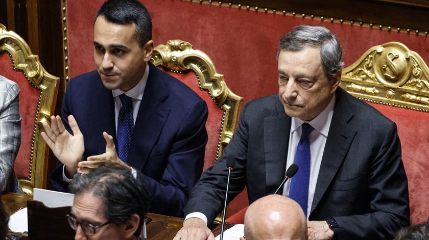 Queda de Draghi é última jogada de um xadrez governativo que se prevê longo