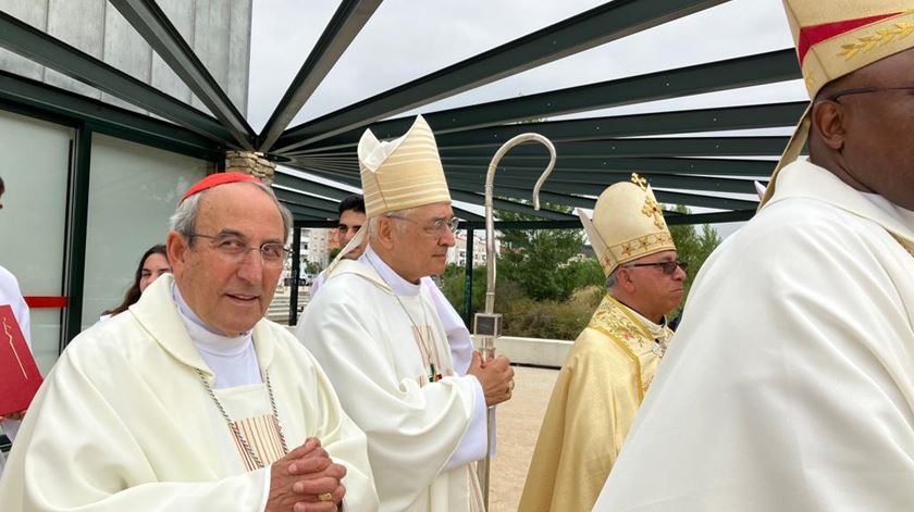 Cardeal António Marto e bispo de Leiria-Fátima, D. José Ornelas, na missa campal dos Dias nas Dioceses em Leiria Foto: Teresa Paula Costa/RR