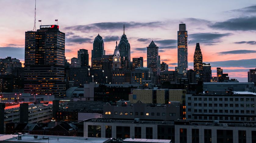 Filadélfia está em recolher obrigatório. Foto: Master Wen/Unsplash Filadélfia está em recolher obrigatório. Foto: Master Wen/Unsplash