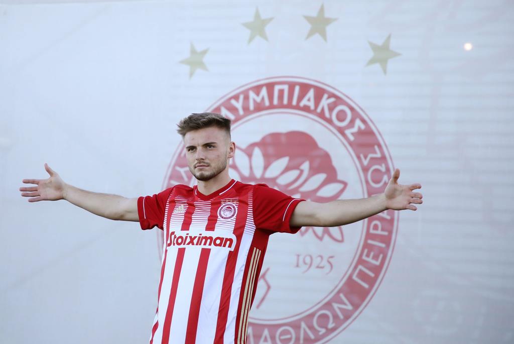 Oleg esteve época e meia no Paços de Ferreira. Foto: Olympiacos Oleg esteve época e meia no Paços de Ferreira. Foto: Olympiacos