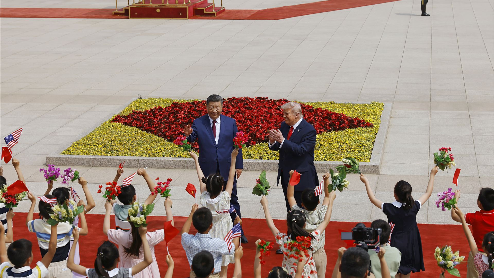 Trump recebido por Xi Jinping em Pequim
