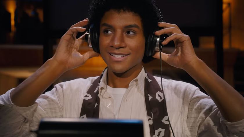 Entre a lei do dólar e a liberdade para criar. "Michael" nos cinemas para contar a história do "rei da pop"