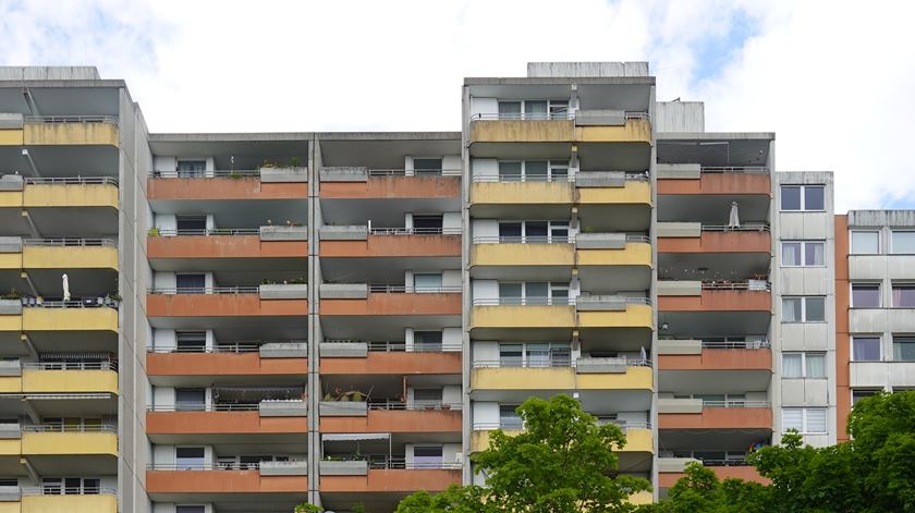 Taxa de juro média do crédito à habitação desce para 3,111% em janeiro