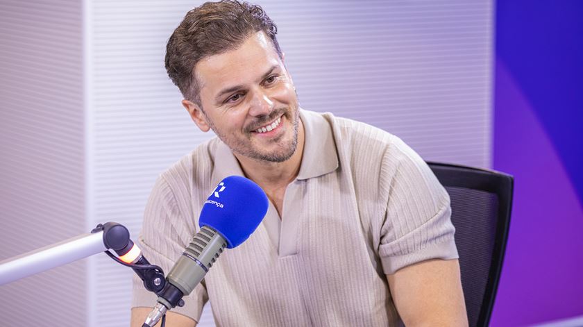 Mickael Carreira: “Hoje sinto mais nervos antes dos concertos do que sentia aos 20 anos” Mickael Carreira: “Hoje sinto mais nervos antes dos concertos do que sentia aos 20 anos”