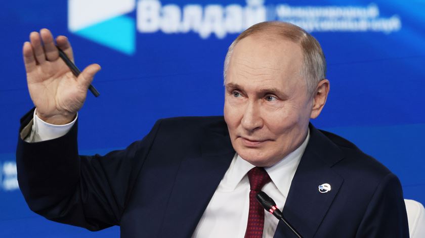 Kremlin confirma reunião entre Putin e Orban esta sexta-feira