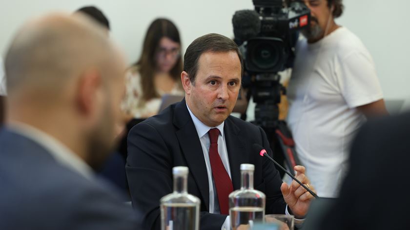 Medina acusa PSD de afirmações falsas sobre utilização do SIS pelo Governo