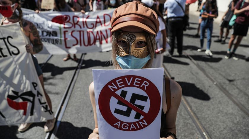 MP investiga ataque racista a sessão de estudantes do Liceu Camões