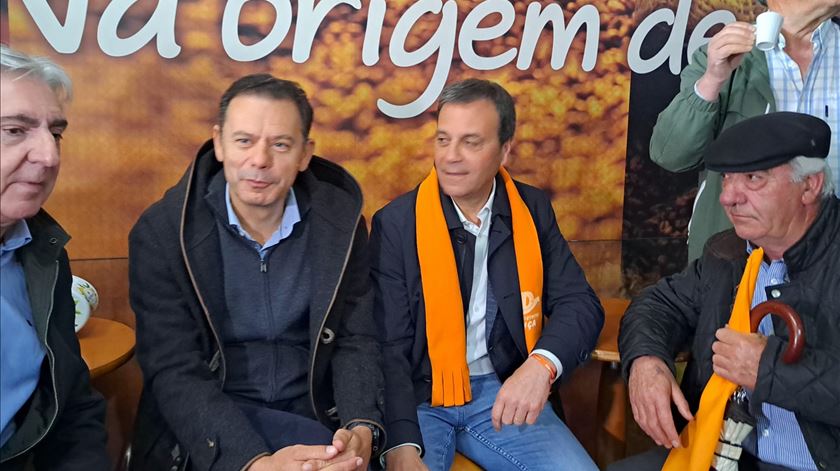 Montenegro entra na questão da campanha "A maioria dos assentos" 8 anos de gestão