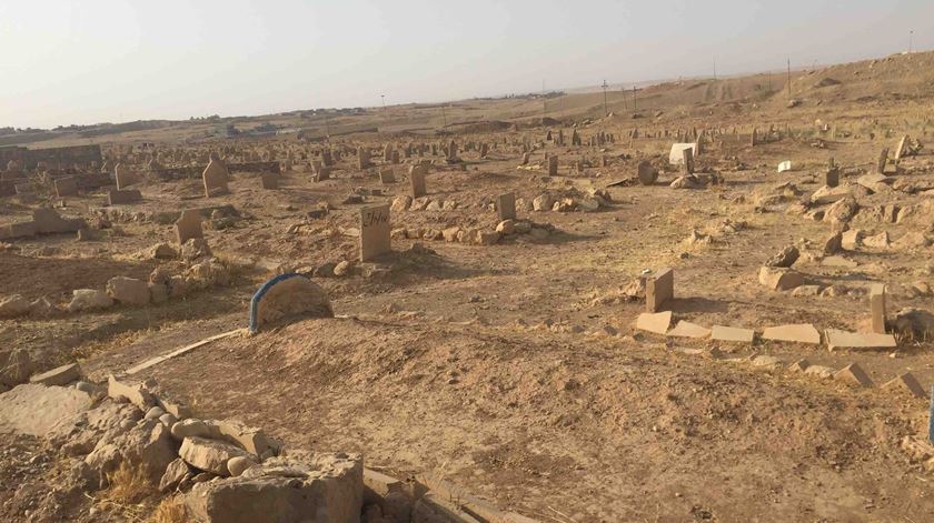 O cemitério que foi o pano de fundo da estadia do jornalista em Mossul. Foto: Paulo Moura