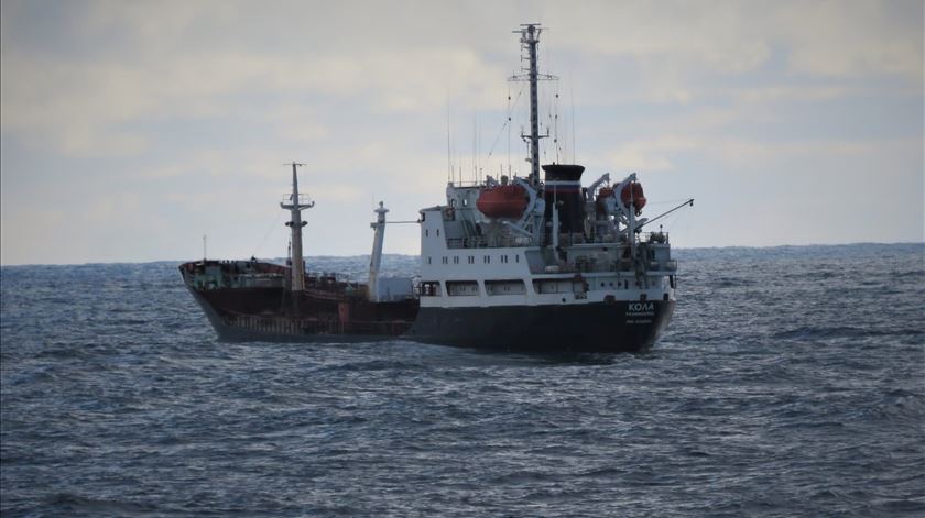 Marinha acompanhou navios russos na costa portuguesa