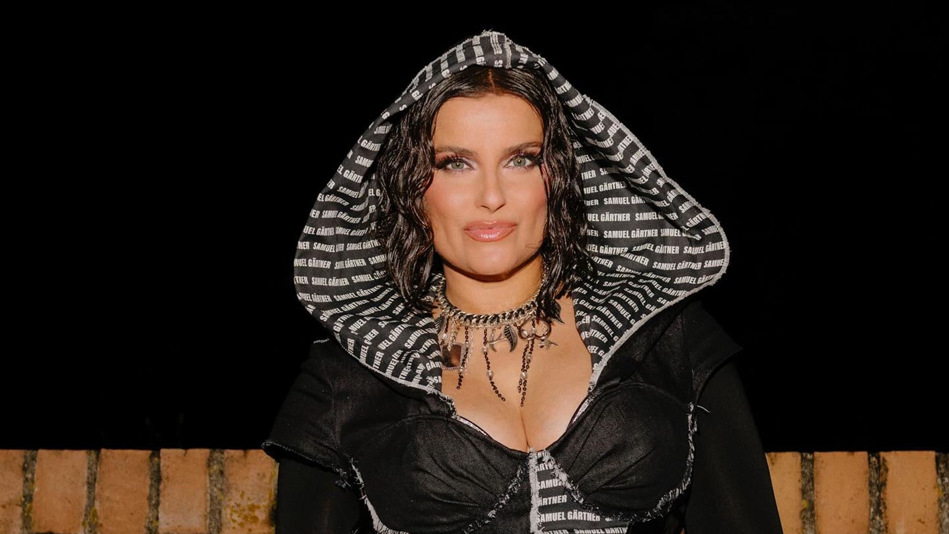 Adeus aos Palcos? Nelly Furtado Choca Fãs com Anúncio Inesperado!