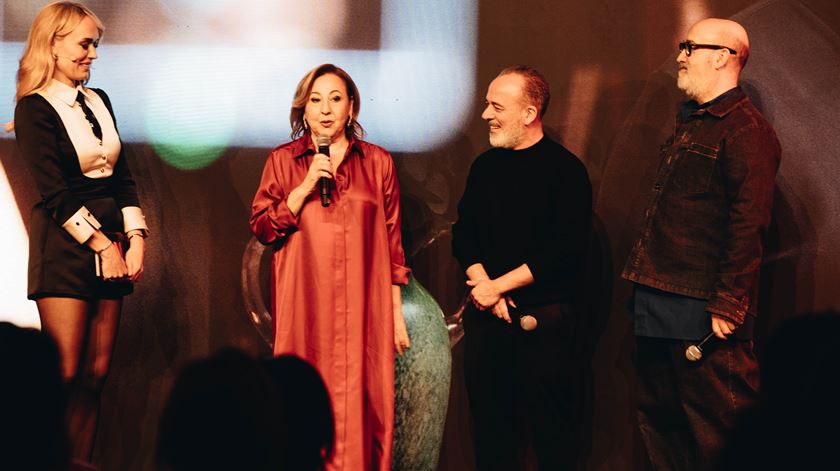 Carmen Machi, Javier Gutiérrez e Javier Cámara na apresentação de "53 Domingos", em Madrid. Foto: Sharon Lopez/Netflix