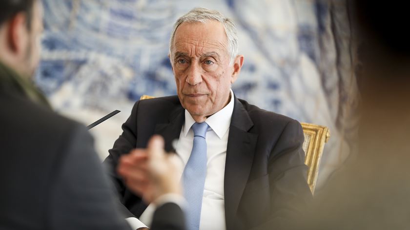 Presidente quer “renovação” e rapidez na justiça para salvar o Estado de direito