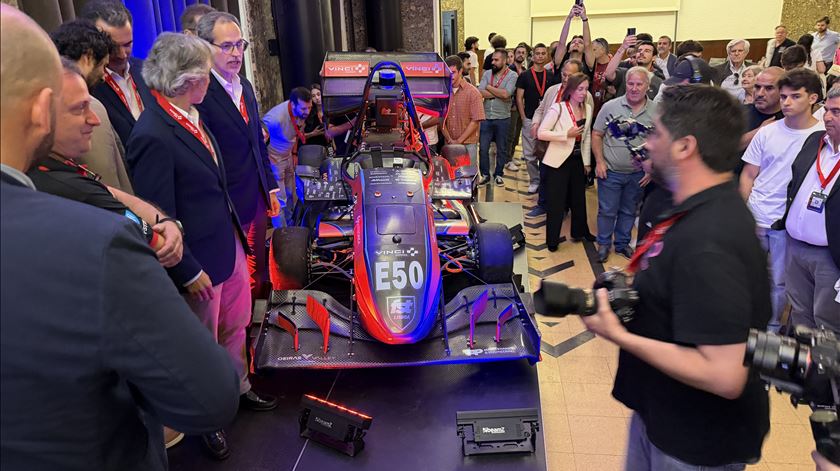 “Mais rápido do que um Ferrari”. Técnico apresenta novo Formula Student “Mais rápido do que um Ferrari”. Técnico apresenta novo Formula Student