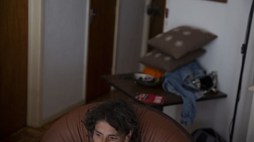 Enquanto viveu na rua, Carla chegou a ser agredida várias vezes, uma das quais com um martelo. Foto: Miguel Marques Ribeiro/ RR
