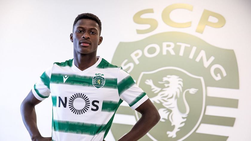 Beto reclama esclarecimento ao Sporting sobre casos de Nuno Mendes e Sporar
