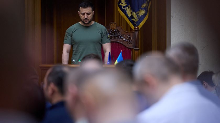 "Crimes contra a Ucrânia". Zelensky demite procuradora-geral e chefe dos serviços de segurança