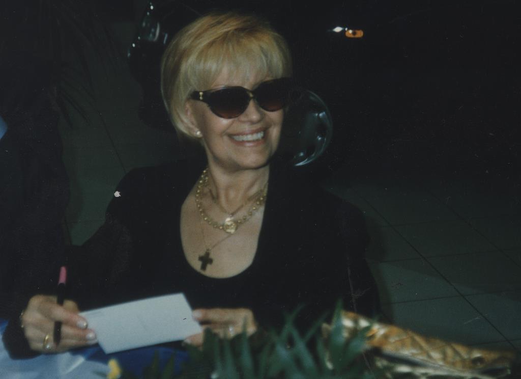 Nos tempos em que as radionovelas paravam o país, Olga fazia quase sempre “de má”, por ter boa voz “para os gritos e para os berros”. Foto: RR Nos tempos em que as radionovelas paravam o país, Olga fazia quase sempre “de má”, por ter boa voz “para os gritos e para os berros”. Foto: RR