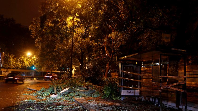 Mau tempo em Lisboa. Foto: Reuters