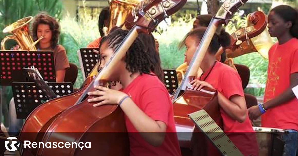 Orquestra Gera o Recebe 37 Instrumentos No Valor De 12 Mil Euros orquestra-gera-o-recebe-37-instrumentos-no-valor-de-12-mil-euros