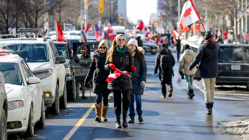 A polícia de Otava deverá ser reforçada em breve com cerca de 250 membros da Real Polícia Montada Canadiana (RCMP). Foto: Reuters