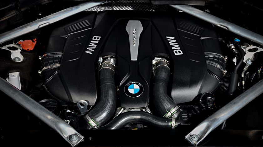 P90341884_highRes_the-first-ever-bmw-x