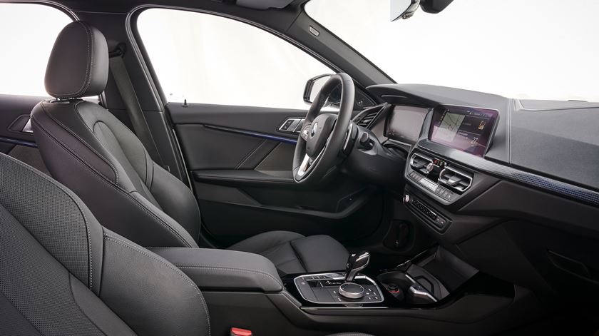 P90358929_highRes_the-all-new-bmw-1-se