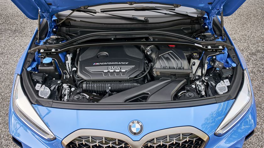 P90359141_highRes_the-all-new-bmw-1-se