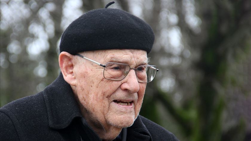 Padre Telmo Ferraz faz 100 anos. Há quem o descreva como “um santo vivo”