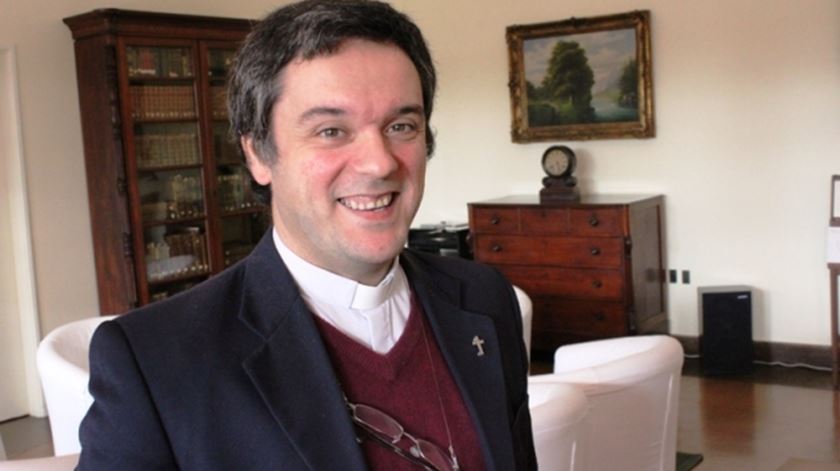 Entrevista ao padre José Miguel Pereira sobre abusos na Igreja. Conduzida por José Pedro Frazão, editada por Ângela Roque Entrevista ao padre José Miguel Pereira sobre abusos na Igreja. Conduzida por José Pedro Frazão, editada por Ângela Roque