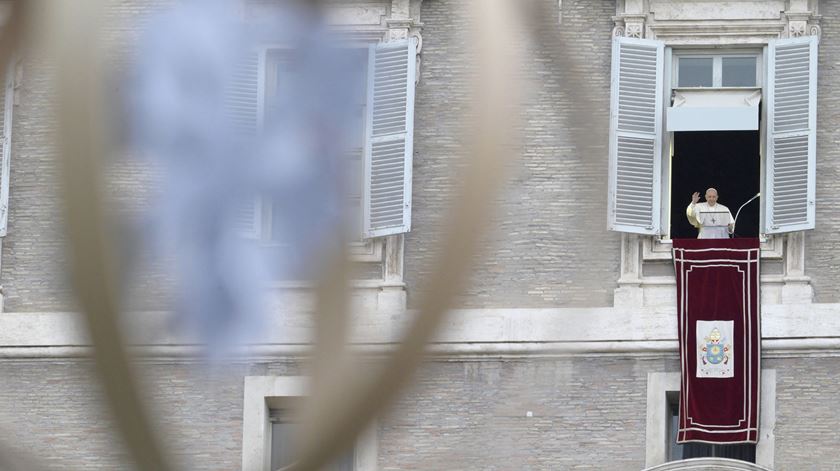 Angelus. Papa evoca sofrimento dos migrantes que encontrou em Lesbos