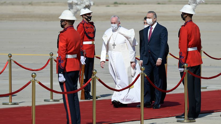 As primeiras imagens da visita histórica do Papa ao Iraque