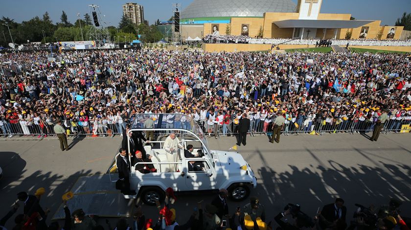 A receita do Papa para combater a desconfian&#231;a