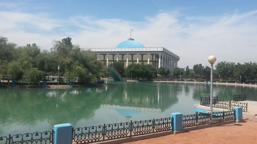 Parque de Alisher em Tashkent, no Uzbequistão. Foto: Bahremi/Wikipedia