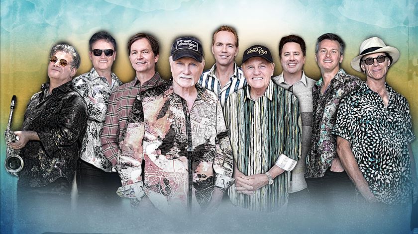 ​Mike Love dos Beach Boys: “Gostava de fazer um concerto pela paz no mundo”