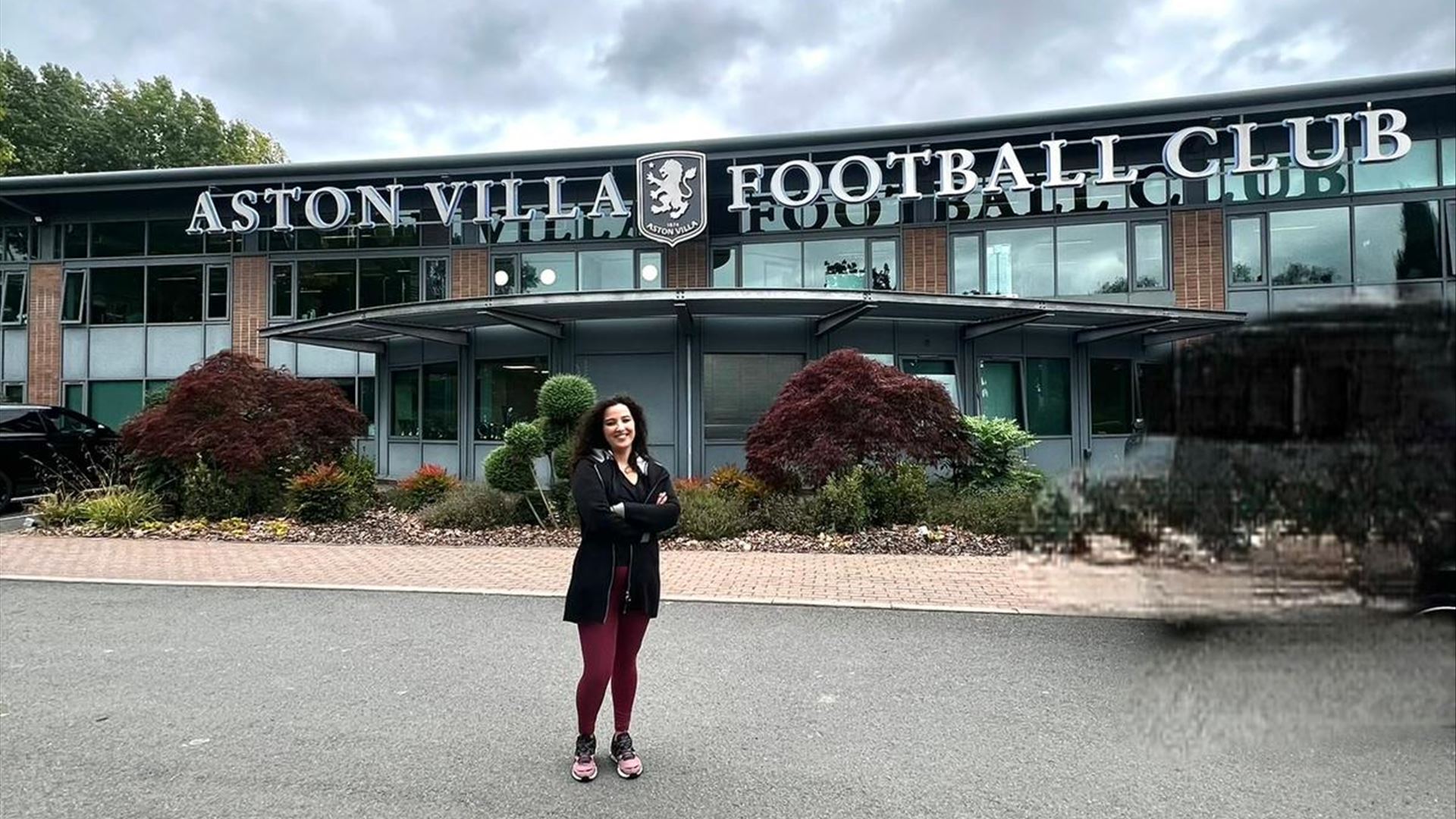 Esta portuguesa afina o cérebro dos jogadores do Aston Villa. Como e porque se treina a visão no futebol?