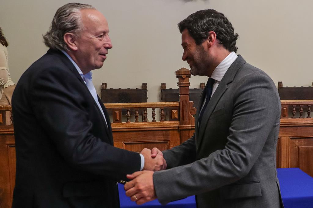 Reportagem Tomás Anjinho Chagas - encontro Santana Lopes com André Ventura