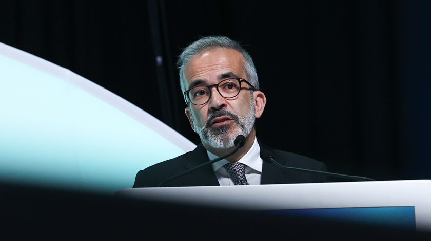 As cinco fases das quatro décadas de Portugal na Europa, por Paulo Rangel