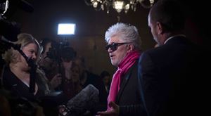 Ator José Condessa e um fado de Amália no novo filme de Almodóvar