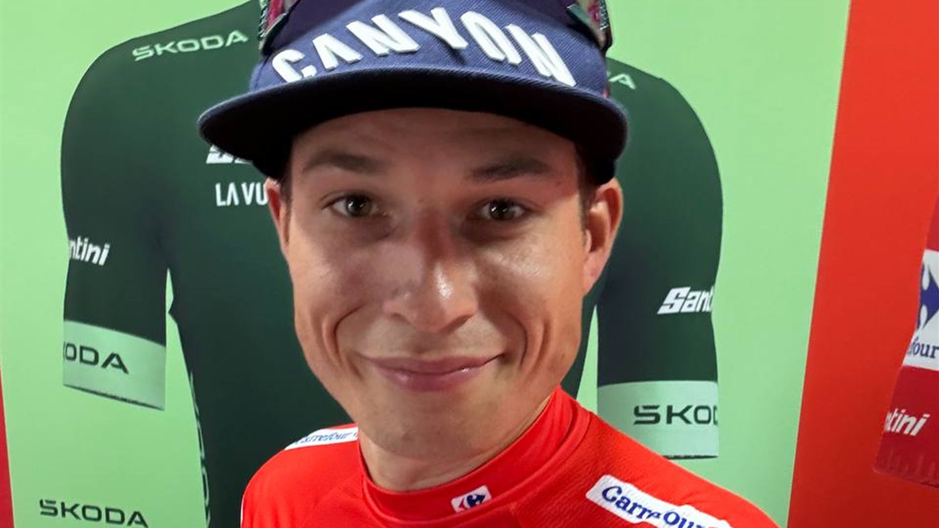 Jasper Philipsen ganha ao sprint primeira etapa da Vuelta