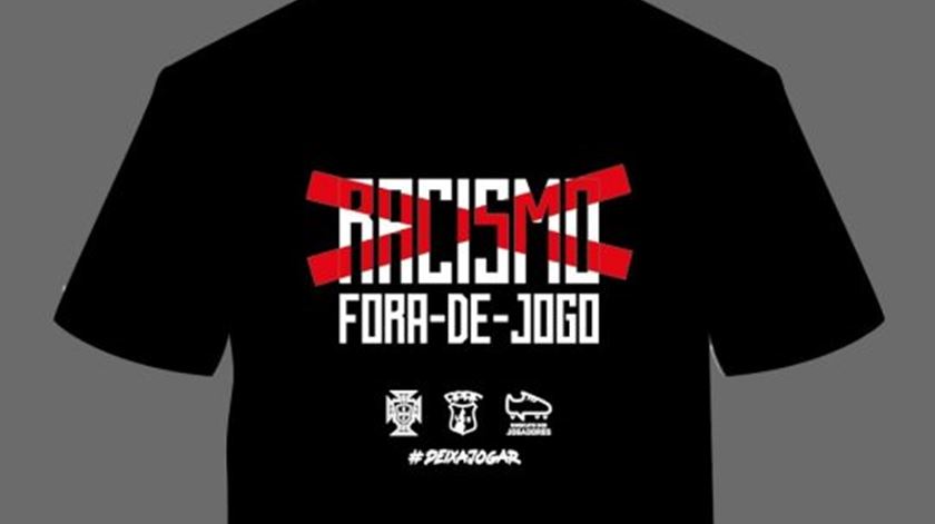 "Racismo fora de jogo". Foto: FPF