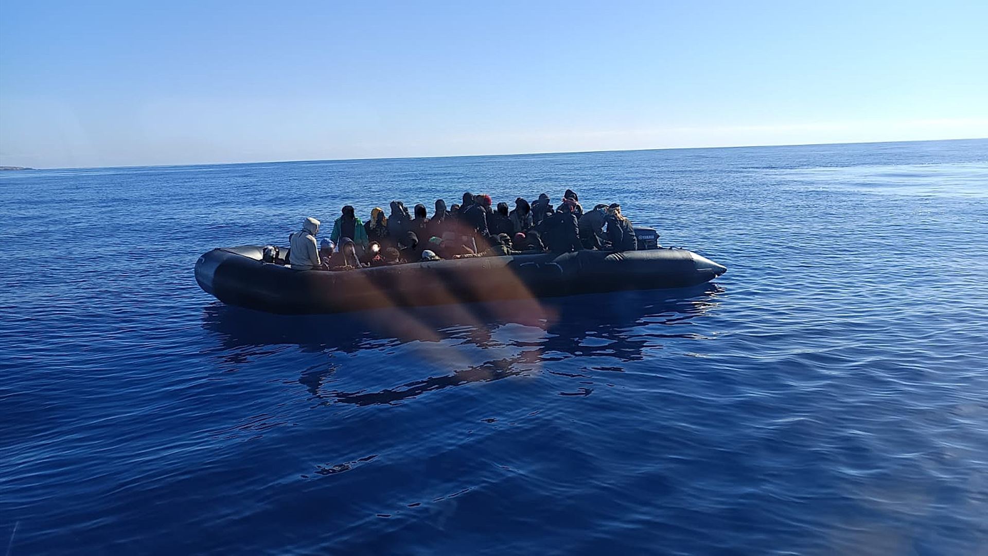 Naufrágio deixa 250 rohinygas e bengalis desaparecidos