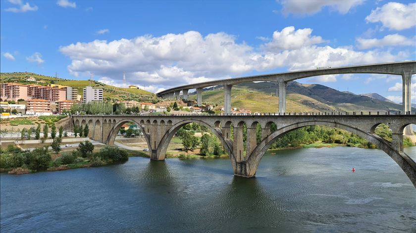 Capitania do Douro alerta para risco de cheias nas zonas ribeirinhas do Porto e da Régua