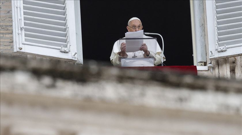 Papa lamenta novo naufrágio com migrantes na costa italiana