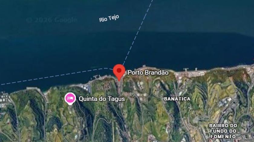 Várias pessoas retiradas de casa após derrocada em Porto Brandão