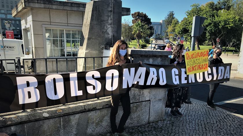 ​Protesto contra presença de ministro brasileiro da Saúde em palestra em Lisboa